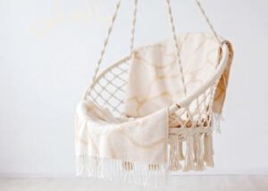 الكرسي المرجيحة هو المثال الأنسب للراحة 4 خامات تصنيع الكرسي المرجيحة