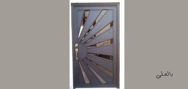 أبواب الحديد تصاميمها وأشكالها وأسعارها المختلفة 14 باب حديد مشغول بطريقة رائعة وبسيطة.